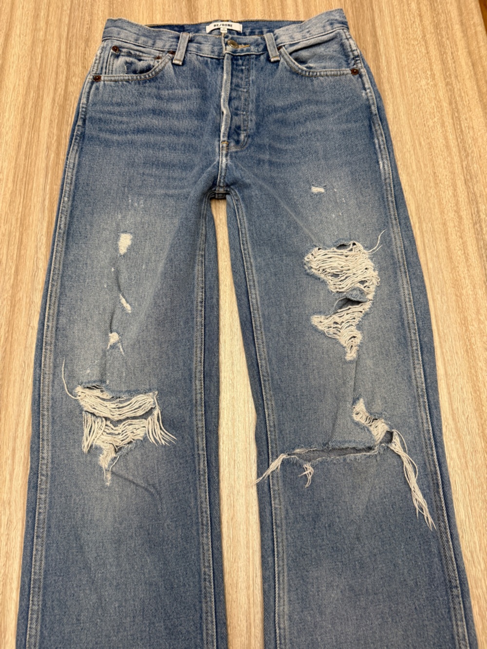 Re/Done 90’s High Rise Loose Jean Size Size 26 in Color Medium Destroyed - Picture 7 of 16